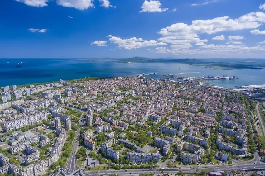 Urban Oasis Modern Apartment In The Heart Of The City Burgas
