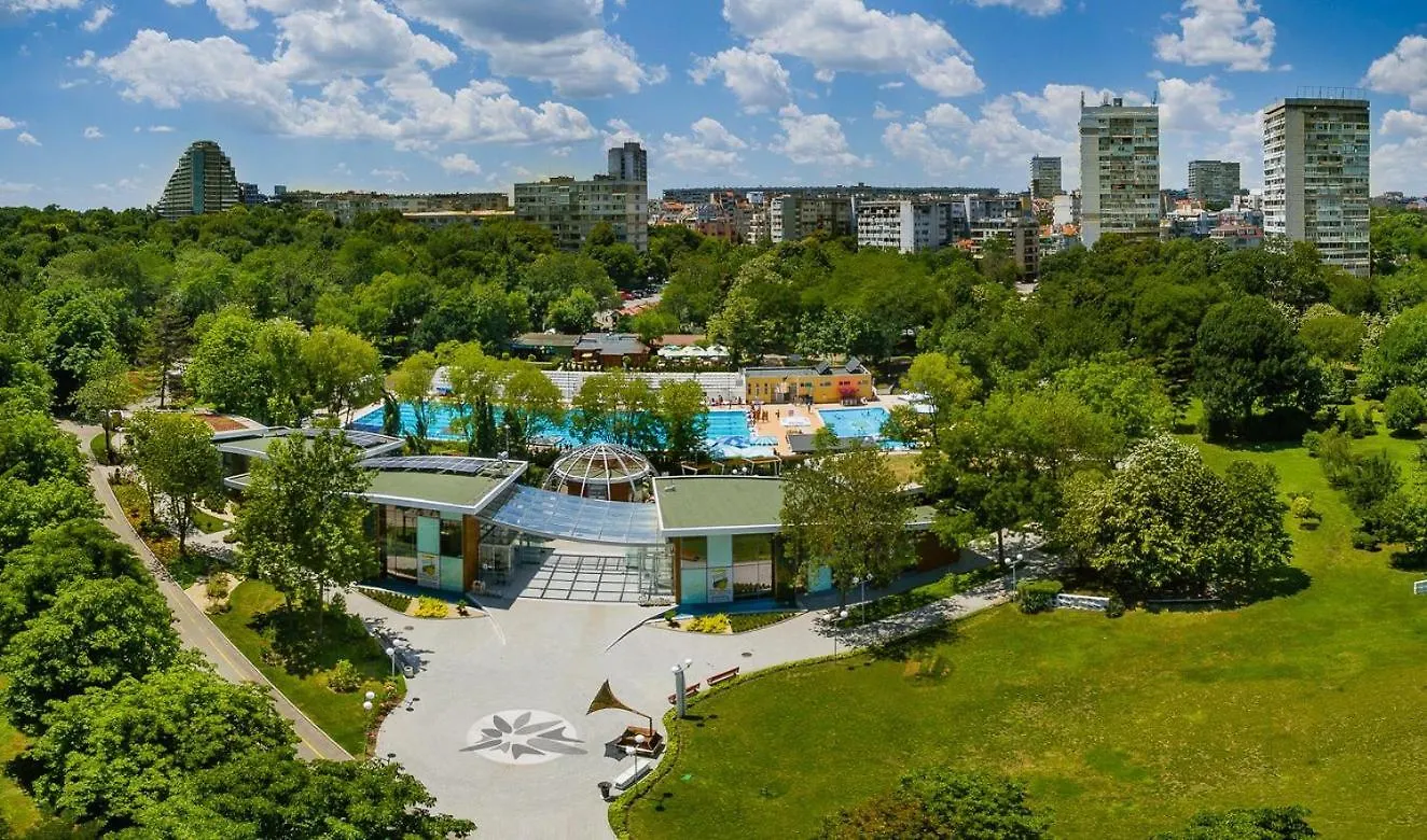 Urban Oasis Modern Apartment In The Heart Of The City Burgas